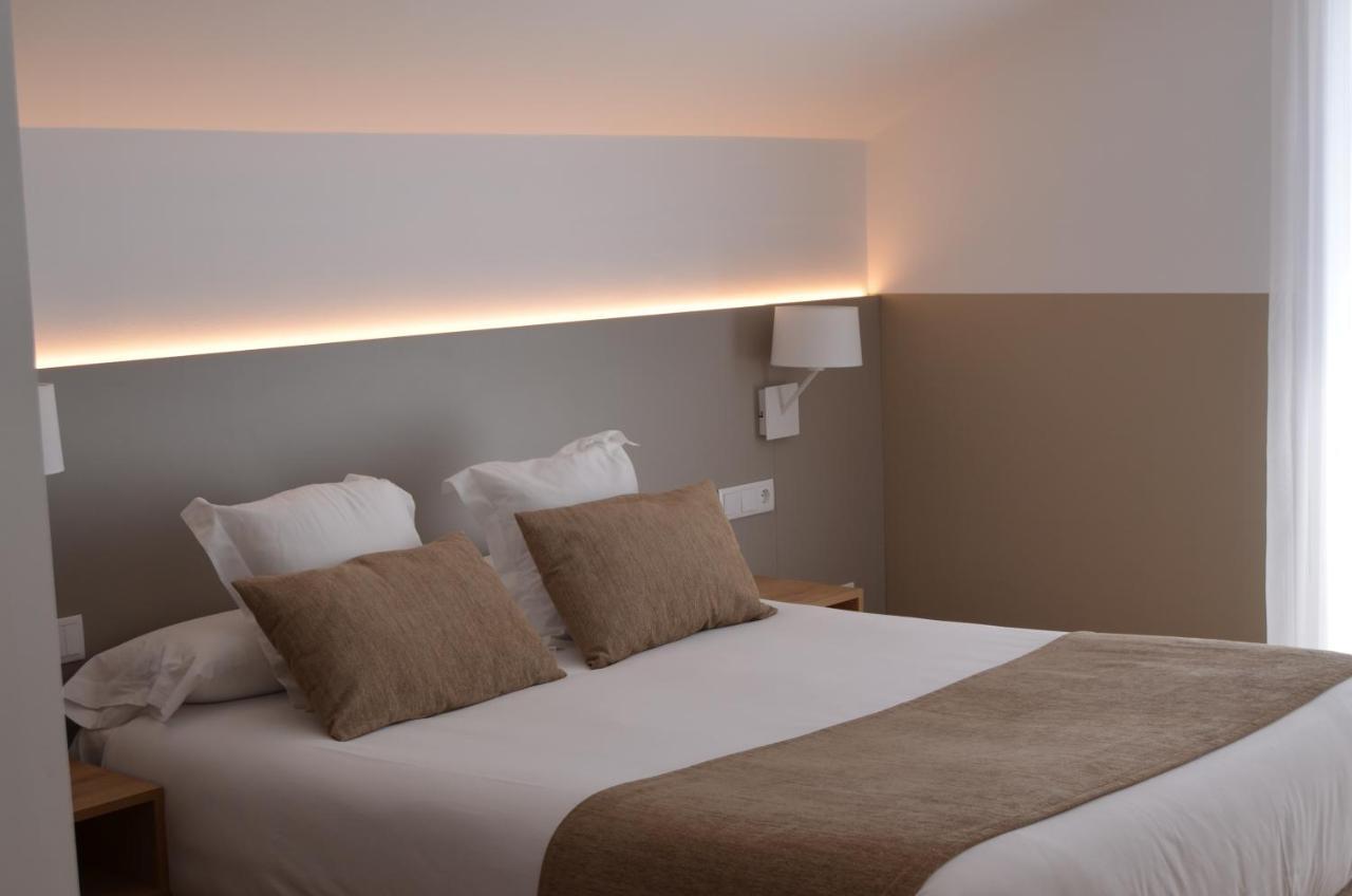 Hotel Airinos 3* Cangas Extérieur photo