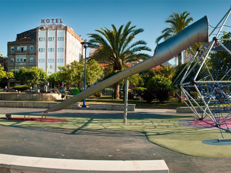 Hotel Airinos 3* Cangas Extérieur photo