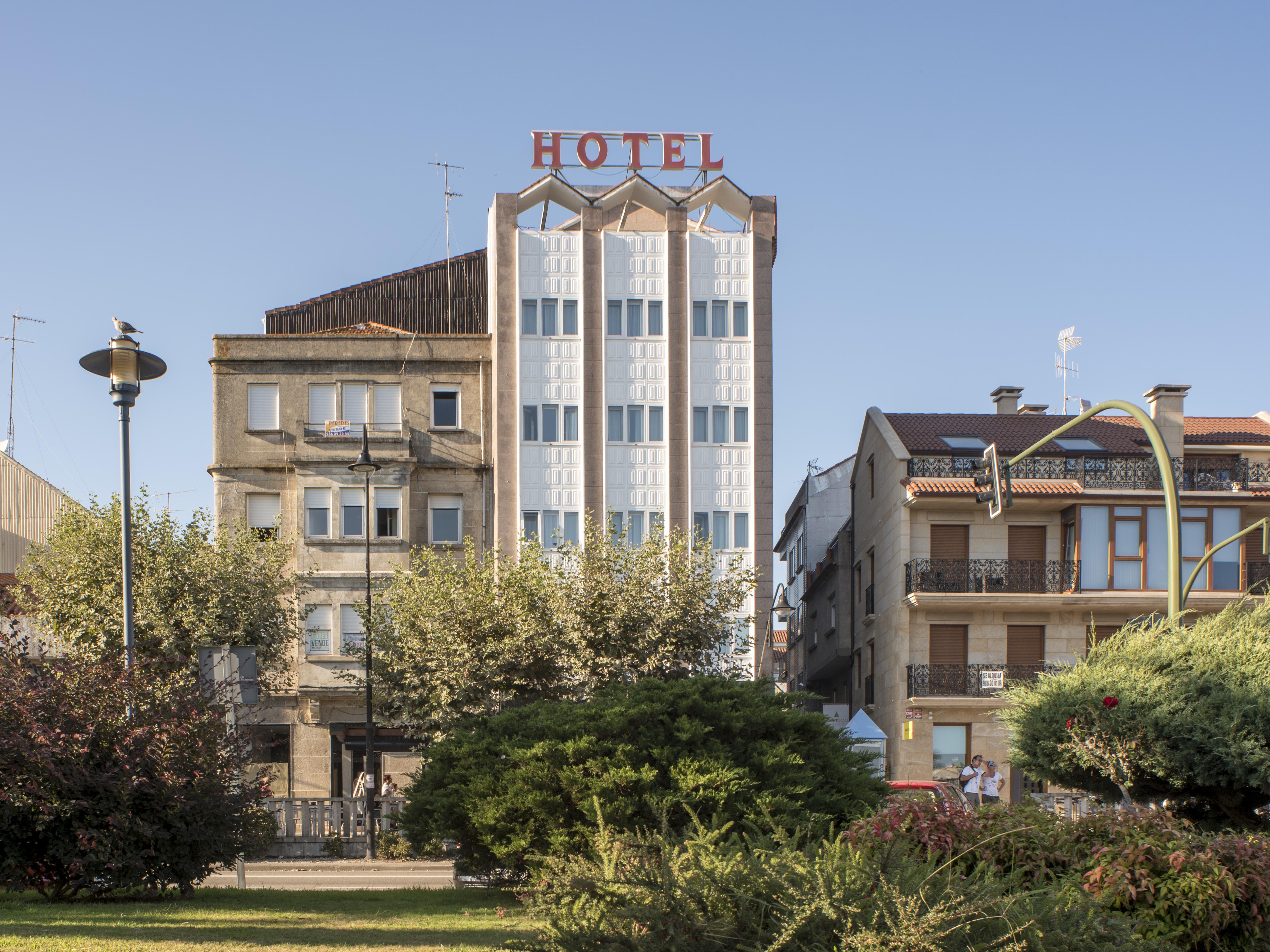 Hotel Airinos 3* Cangas Extérieur photo