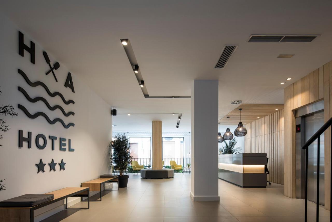 Hotel Airinos 3* Cangas Extérieur photo
